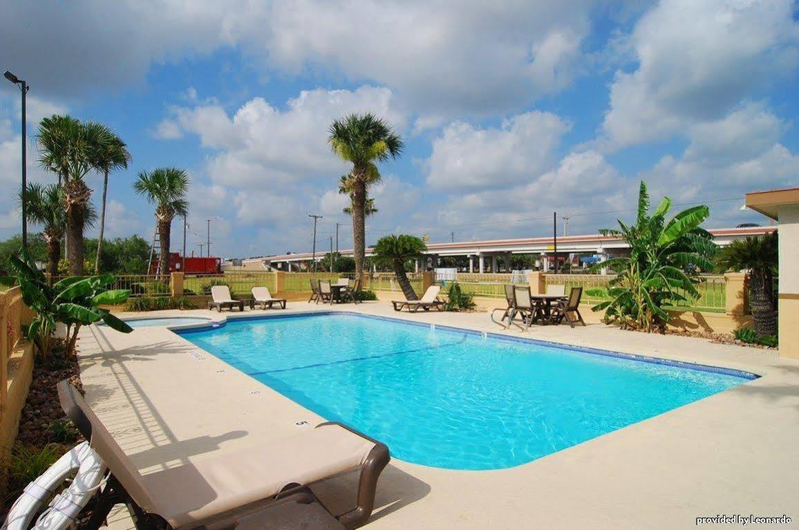 Americas Best Value Inn Kingsville Exterior photo